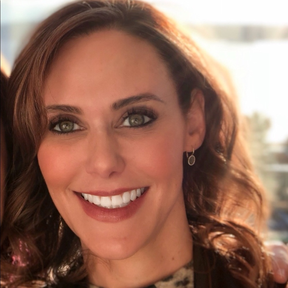 Meet your Posher, Larena